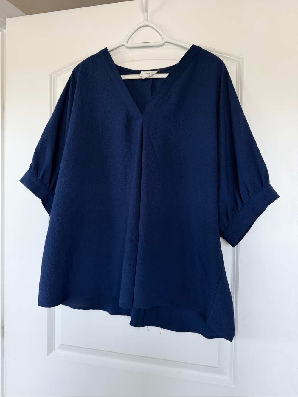 ANDREE BY UNIT Navy V-Neck Dolman Sleeve Blouse